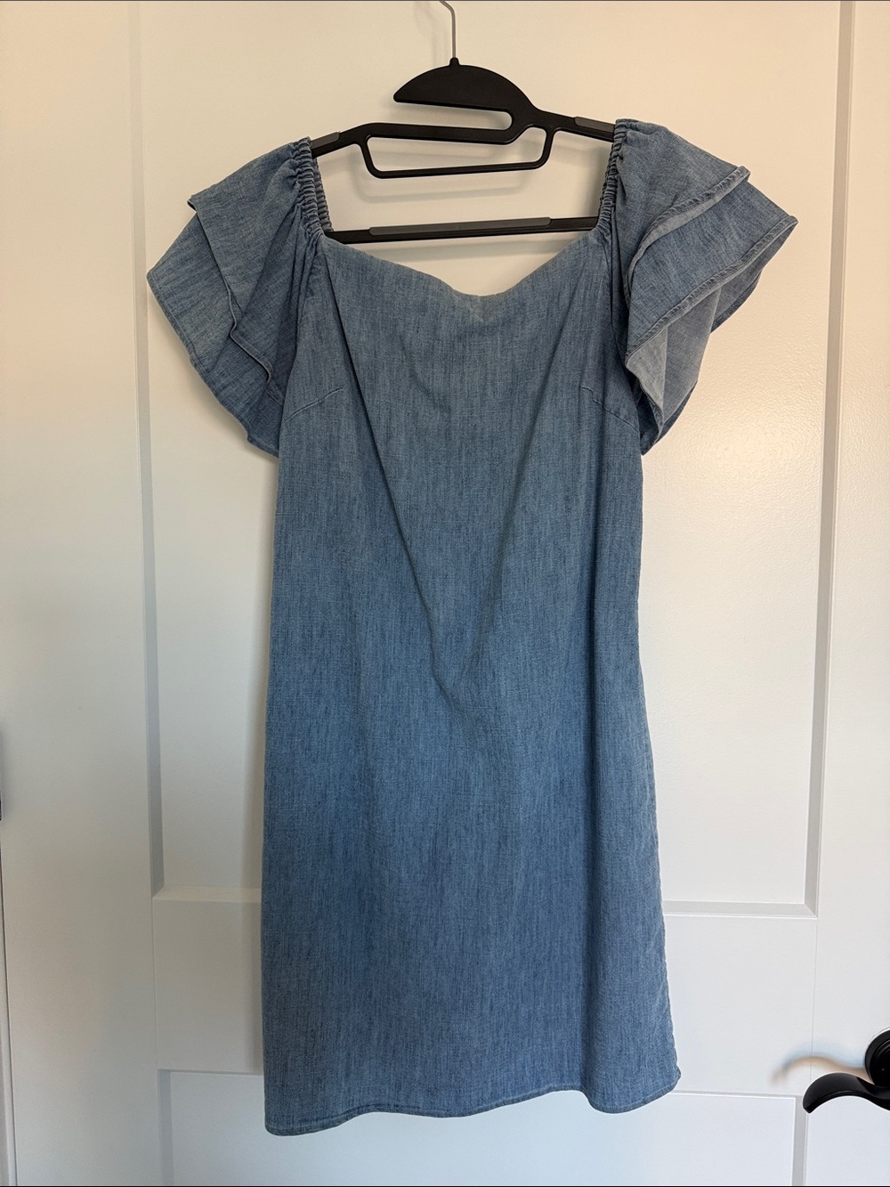 Alice & Olivia Denim Blue Off-Shoulder Ruffle Sleeve Dress
